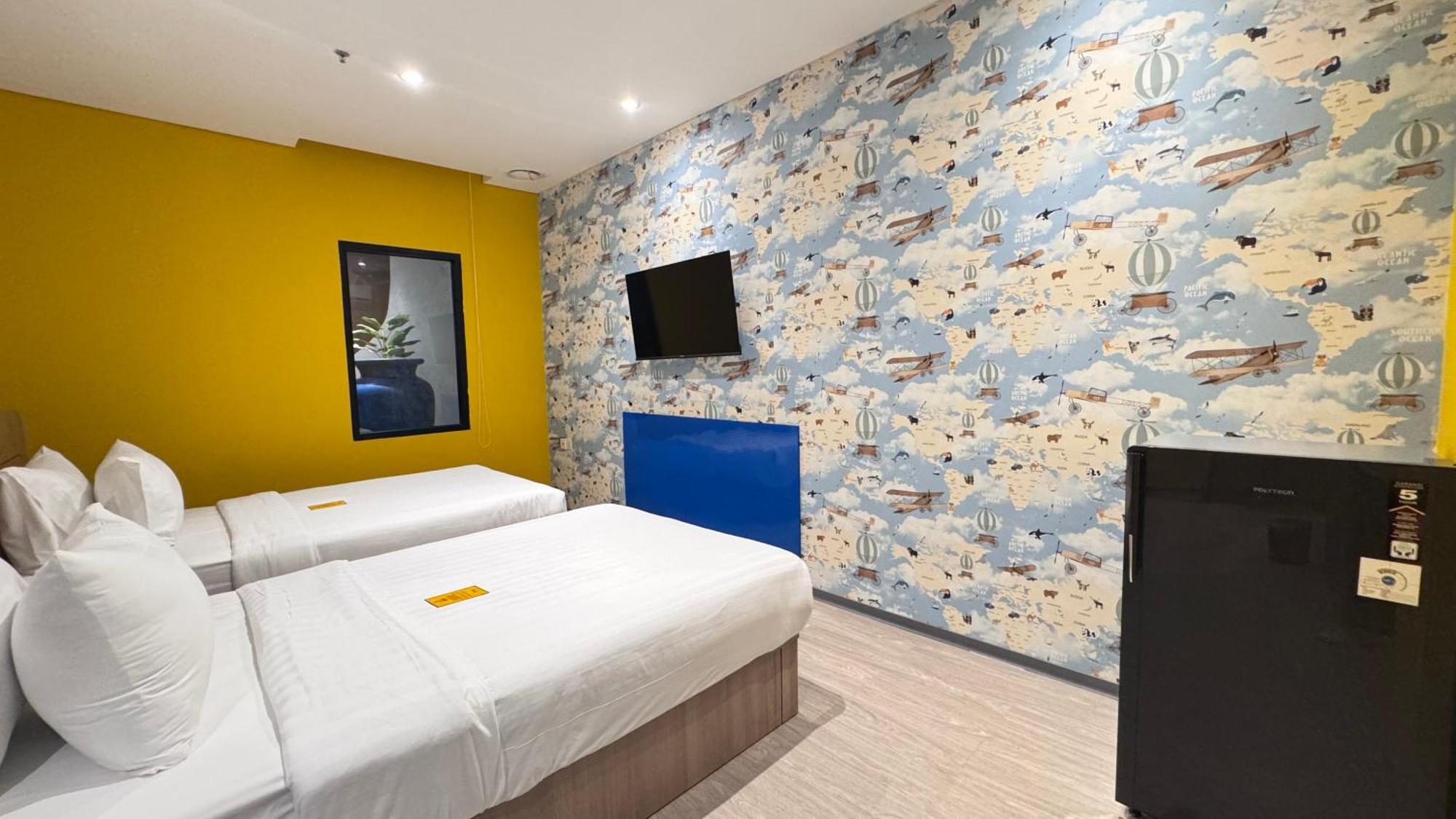 Yellow Bee Resort Cililitan Jakarta Ngoại thất bức ảnh