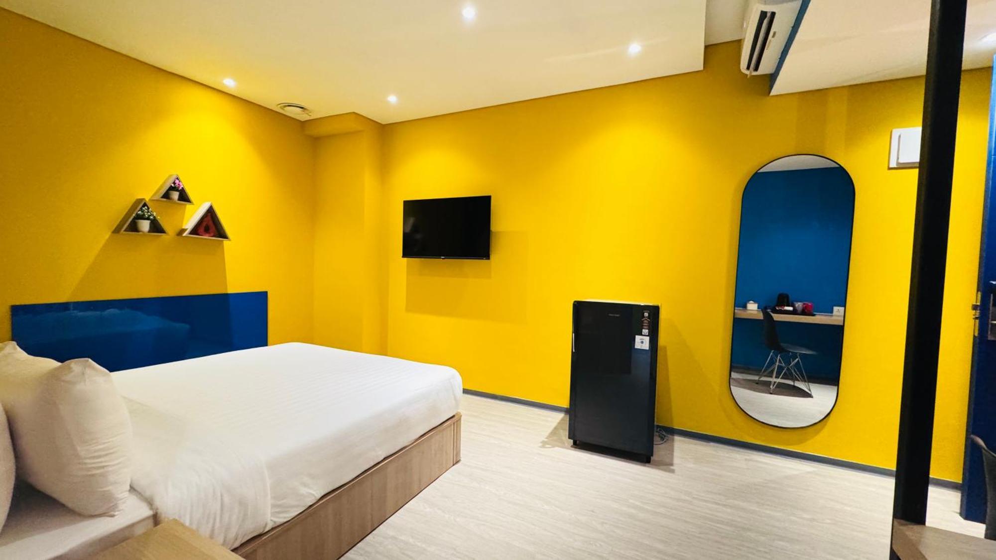 Yellow Bee Resort Cililitan Jakarta Ngoại thất bức ảnh