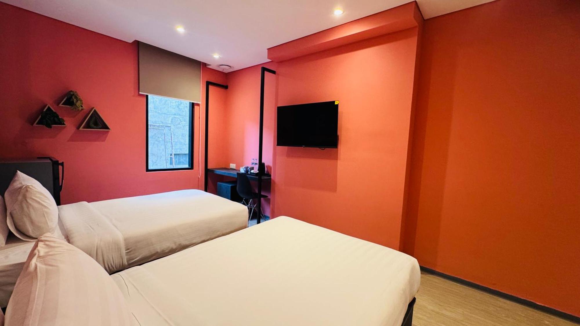 Yellow Bee Resort Cililitan Jakarta Ngoại thất bức ảnh